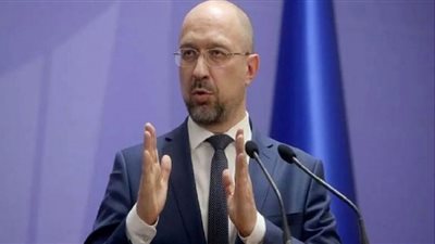 رئيس وزراء أوكرانيا يرفض إجلاء الحكومة عن كييف