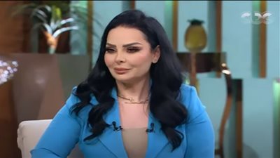 بكيت بشدة| ديانا كرزون تكشف كواليس استدعاء الشرطة لزوجها ليلة زفافهما