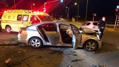 13 مصابًا بانقلاب ميكروباص على طريق القاهرة – أسيوط