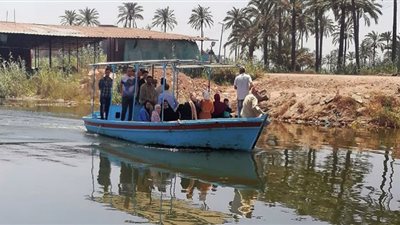 ضبط 5 معديات نهرية مخالفة للاشتراطات برشيد في البحيرة
