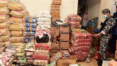 القبض على صاحب ثلاجة لبيع مواد غذائية فاسدة بالشرابية (تفاصيل)