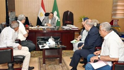 محافظ الشرقية يعقد اجتماعًا لبحث إمكان وصول القطار الكهربائي لمدينة بلبيس