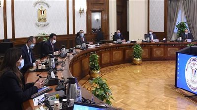 رئيس الوزراء يتابع موقف تنفيذ منظومة التأمين الصحى الشامل
