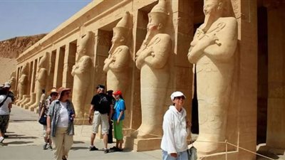 إطلاق حملة ترويج رسمية للسياحة المصرية خلال الصيف (فيديو)