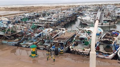 توقف حركة الملاحة البحرية وحركة الصيد بكفر الشيخ
