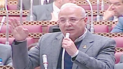 نائب رئيس اتحاد العمال: قانون العمل يتطابق مع الاتفاقيات الدولية وملاحظات منظمة العمل