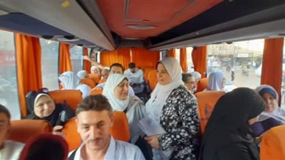 محافظ بنى سويف يطمئن على سفر حجاج قرعة حج الجمعيات الأهلية