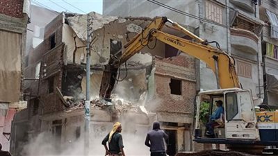 دمياط: إزالة 6 منازل آيلة للسقوط