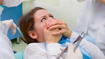 منها السرطان.. طبيب يكشف عن 5 أمراض خطيرة يمكن اكتشافها عن طريق الفم