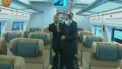 الرئيس السيسي يعطي شارة بدء التشغيل التجريبي للمرحلة الثالثة (أ) لمترو الأنفاق