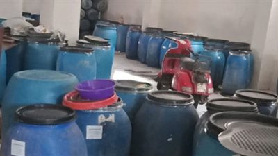 ضبط 14 طن جبن رومي ومخلل منتهي الصلاحية بالبحيرة