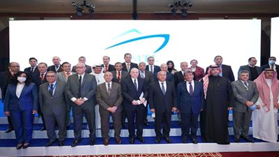 أسامة ربيع: قناة السويس غيّرت من محورية العالم وتعويم السفينة الجانحة أبهر الجميع