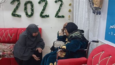 محافظ أسيوط يعلن إنقاذ سيدة مسنة بلا مأوى ونقلها لدار رعاية