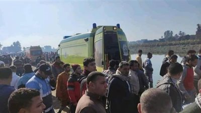 مصرع 5 أشخاص وإصابة 4 آخرين في انقلاب ميكروباص ببحر شبين بالغربية