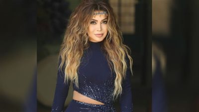 بنصف أكمام.. نوال الزغبي تودع الشتاء في أحدث ظهور