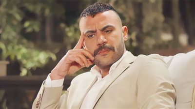 محمد إمام يروج لفيلم 