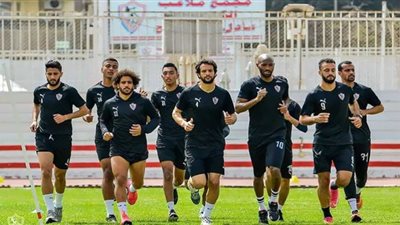 تدريبات تأهيلية للاعبين بمران الزمالك
