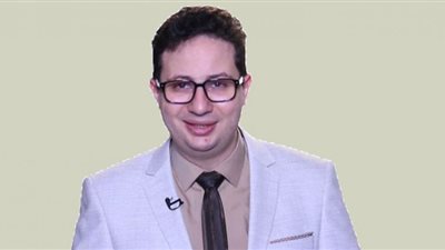 أحد ضحايا الطبيب أحمد أبوالنصر: وصفلي أعشاب بـ 4 آلاف وسعرها 20 جنيه في الحسين