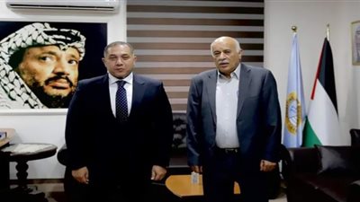الفريق جبريل الرجوب يبحث مع السفير المصري في رام الله آخر المستجدات الفلسطينية