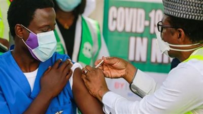 جنوب أفريقيا تُغير قواعد التطعيم ضد كورونا