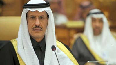 وزير الطاقة السعودي يحذر من مخاطر 