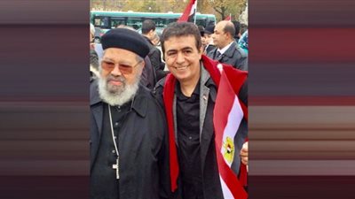 سفير مصر ومراسل الوفد والجالية المصرية بفرنسا ينعنون القمص جرجس لوقا