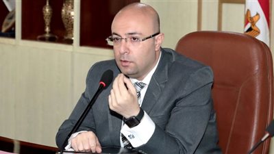 محافظ بني سويف يناقش مستجدات خطة سير امتحانات الثانوية العامة