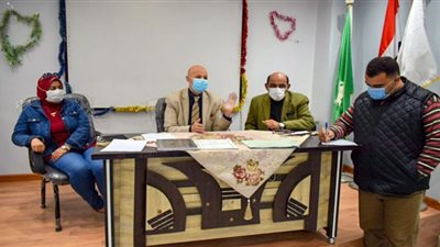 مفتشي صحة البيئة بالشرقية يناقشون خطة العمل الوقائية