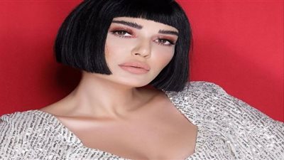 سيرين عبد النور تسرق الأضواء بفستان مثير في حفل زفاف كارول بو خالد (صور)