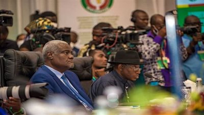 موسي فقي يشيد بجهود الإيكواس ضد إنقلابات غرب أفريقيا