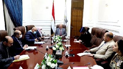 محافظ القاهرة : هناك تواصل مستمر مع الحرفيين بقرية الفواخير