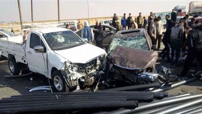 تصادم سيارتين وإصابة 7 أشخاص بالطريق الأوسط بالغردقة