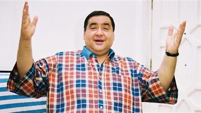 بعد الجدل حول عدم تحلل جثمانه.. أسرة علاء ولي الدين تحسم الأمر