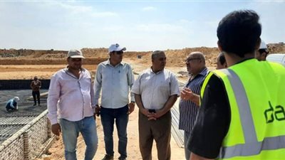 وفد مجلس الوزراء يتفقد مشروعات 