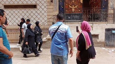 وصول أسرة نيرة أشرف للمحكمة لحضور جلسة الحكم على محمد عادل