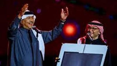 شاهد.. محمد عبده وعبدالمجيد عبدالله في كواليس احتفالية التأسيس