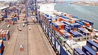الهيئة العامة لميناء الأسكندرية تتداول 316 الف طن بضائع خلال 48 ساعة
