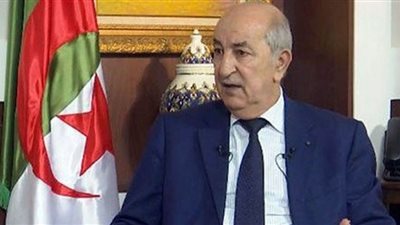 الرئيس الجزائري يتسلم رسالة خطية من نظيره الفرنسي إيمانويل ماكرون
