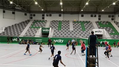 صالة سيتى كلوب بنها تستضيف مباراة كرة الطائرة بين فريقى بنها وهوليوليدو