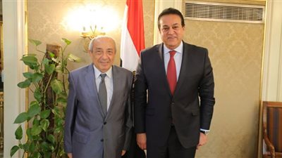 طارق النبراوي: مساعٍ لإدراج مهندسي الصحة ضمن 