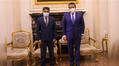 عبدالغفار يبحث مع 