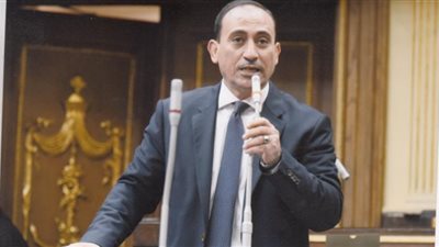 محمد زين الدين يطالب بالرقابة على الأسواق لمنع استغلال الأزمة في رفع الأسعار