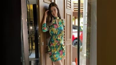 ياسمين الخطيب تتألق بالزهور