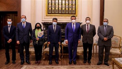 خالد عبد الغفار يستقبل مدير منظمة الصحة العالمية لإقليم شرق المتوسط.. صور