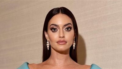 من العرض الخاص لمجموعة FENDI.. كارن وازن تتألق ببدلة من الحرير عبر انستجرام