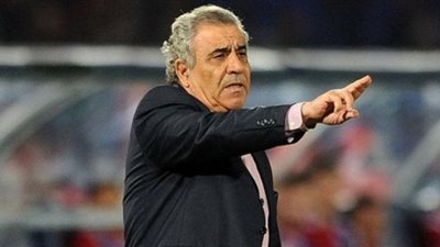 فوزي البنزرتي يقترب من تدريب الرجاء