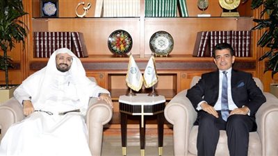 مناقشة مستجدات التعاون والشراكة بين الإيسيسكو ورابطة العالم الإسلامي