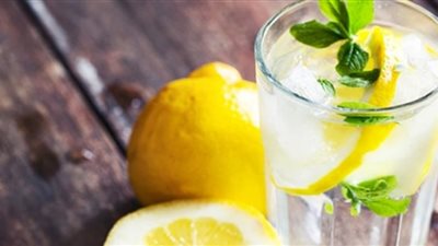منها شرب الماء بالليمون.. علاجات بسيطة لارتفاع ضغط الدم