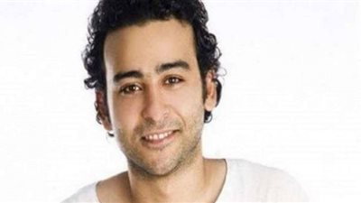 أحمد عزمي: 