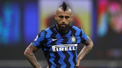 بعد رفض النصر.. فيدال ينتقل إلى الدوري البرازيلي